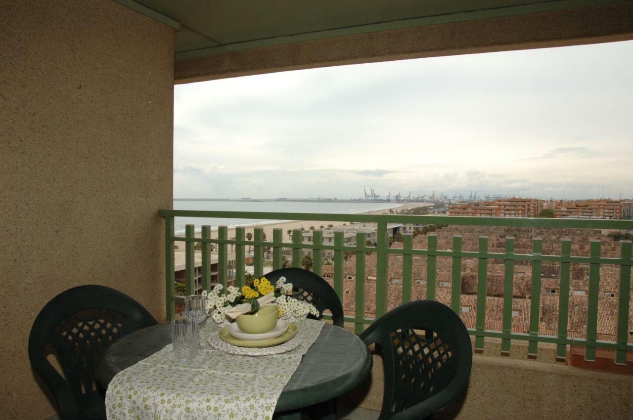 Accommodation Beach Apartments Valensiya Dış mekan fotoğraf
